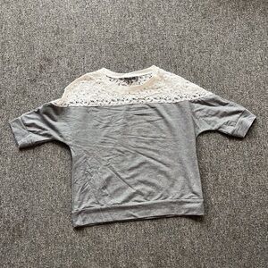 Pullover top